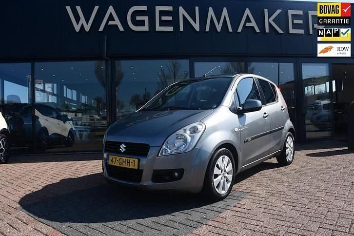 Grijs, metallic lak Gebruikt 2008 Suzuki Splash Exclusive Hatchback | € 3.450 (Eerlijke prijs) - Afbeelding 1/4