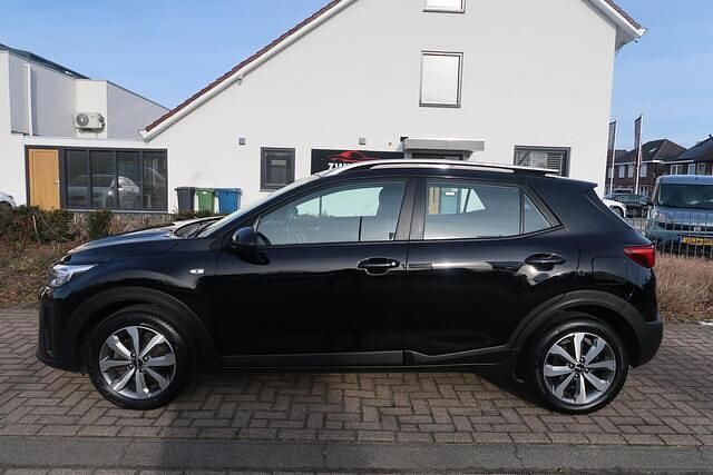Occasion Kia Stonic 83 PK (61 kW) 2022 Zwart SUV