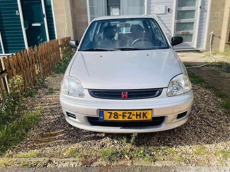 Gebruikt 2000 Honda Logo Hatchback | € 2.199 - Afbeelding 1/4