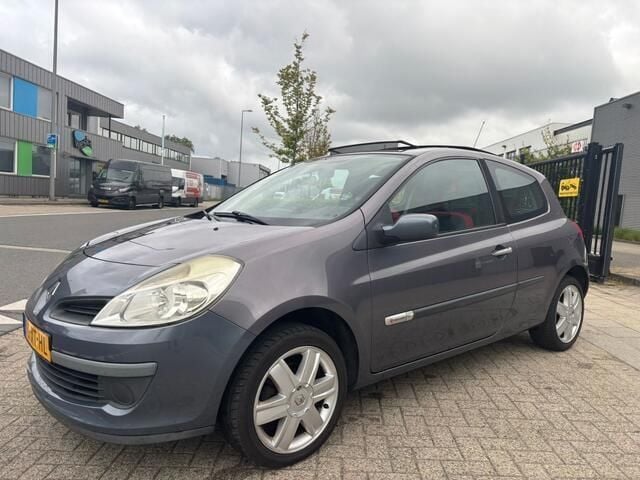 Blauw Gebruikt 2007 Renault Clio II Rip Curl Hatchback | € 1.499 (Super prijs) - Afbeelding 1/4
