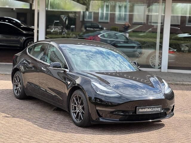 Zwart, metallic lak Gebruikt 2019 Tesla Model 3 Long Range AWD Sedan | € 19.990 (Iets duurder) - Afbeelding 1/4