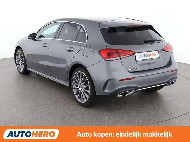 Occasion Mercedes A250 AMG line 218 PK (160 kW) 2020 Grijs Hatchback