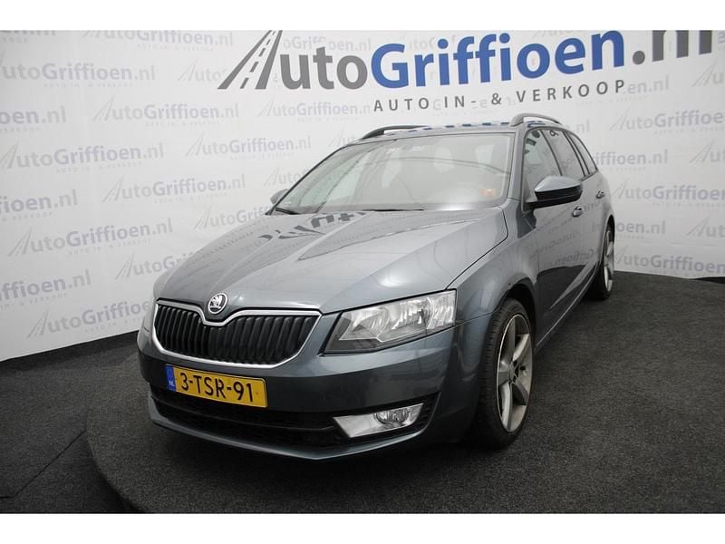 Occasion Skoda Octavia Ambition 142 PK (104 kW) 2014 Grijs Hatchback
