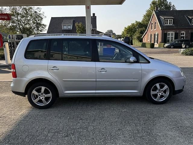 Occasion VW Touran Highline 140 PK (102 kW) 2005 Grijs MPV