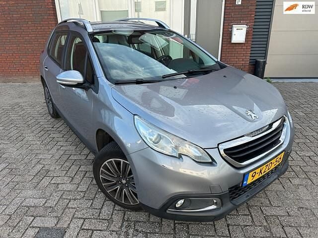 Grijs Gebruikt 2013 Peugeot 2008 Active SUV | € 3.999 (Goede deal) - Afbeelding 1/4
