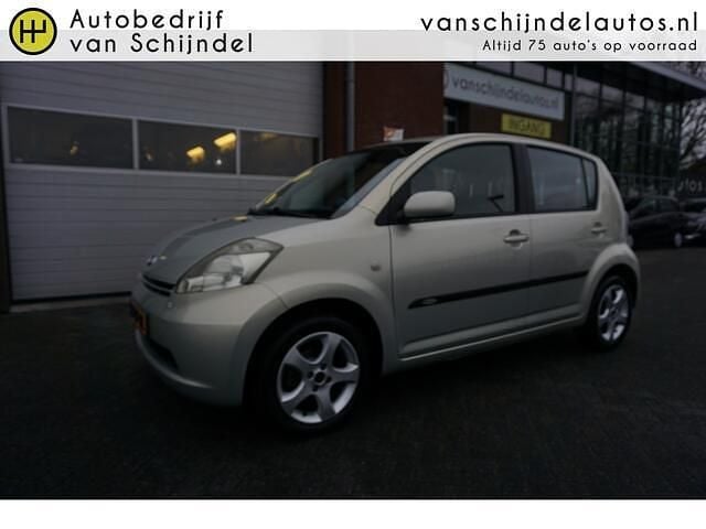 Beige Gebruikt 2006 Daihatsu Sirion Hatchback | € 1.745 (Super prijs) - Afbeelding 1/4