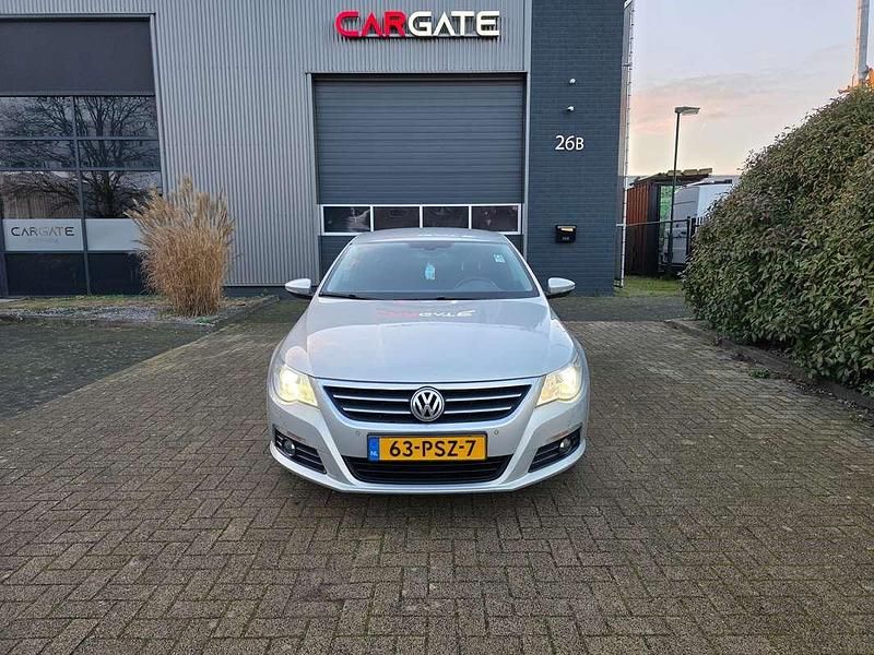 Zilver Gebruikt 2011 VW Passat Sedan | € 4.650 (Eerlijke prijs) - Afbeelding 1/4