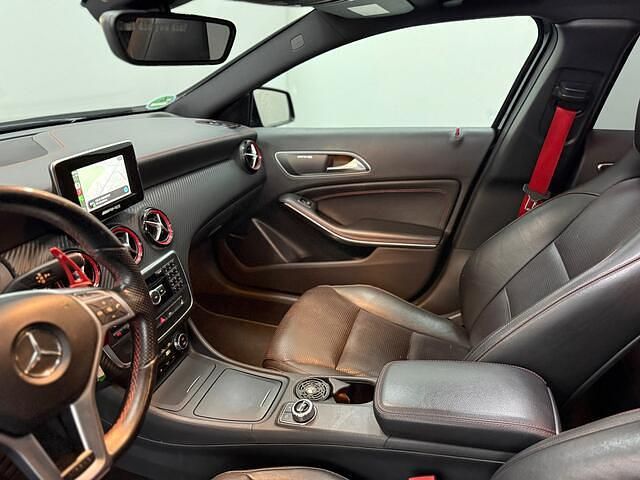 Occasion Mercedes A250 Ambition 211 PK (155 kW) 2013 Zwart Hatchback