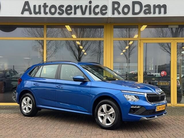 Blauw (metallic) Gebruikt 2024 Skoda Kamiq Selection SUV | € 24.350 - Afbeelding 1/4