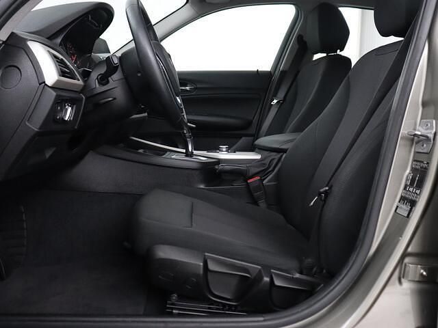 Occasion BMW 118 Executive 136 PK (100 kW) 2017 Grijs Hatchback