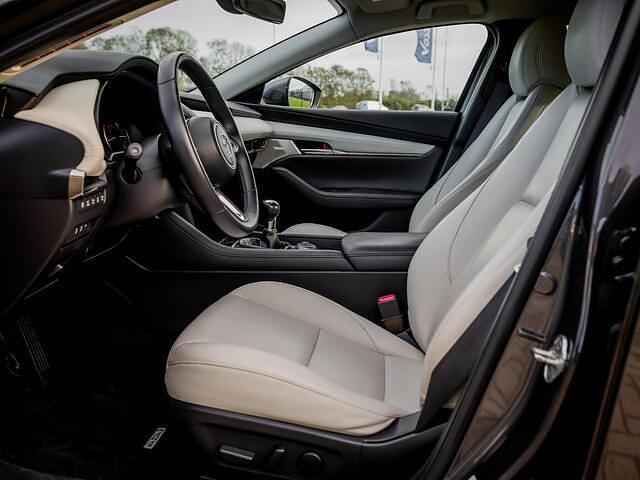 Occasion Mazda 3 Luxury 180 PK (132 kW) 2019 Grijs Sedan