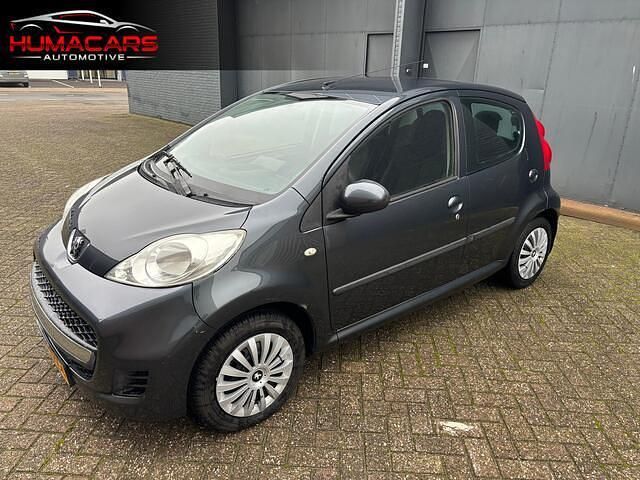 Occasion Peugeot 107 68 PK (50 kW) 2010 Grijs (metallic) Hatchback