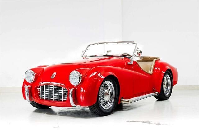 Rood Occasion 1957 Triumph TR3 Cabriolet | € 98.000 - Afbeelding 1/4