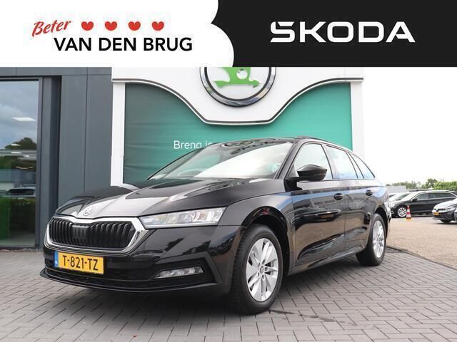 Zwart Gebruikt 2023 Skoda Octavia Business Line Stationwagen | € 24.800 (Eerlijke prijs) - Afbeelding 1/4
