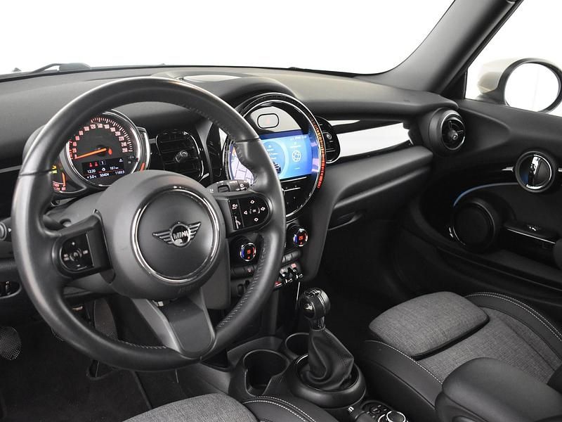 Occasion Mini ONE Classic 102 PK (75 kW) 2022 Grijs Hatchback