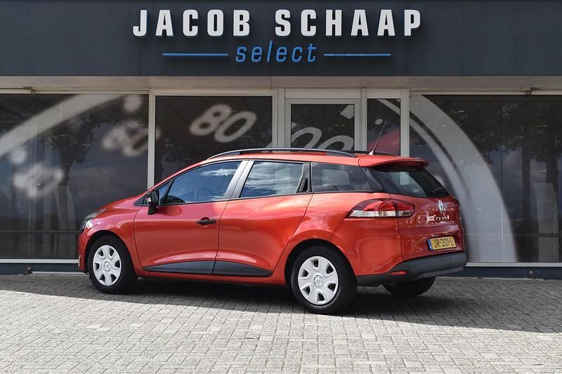Occasion Renault Clio GrandTour Authentique 90 PK (66 kW) 2016 Rood Stationwagen