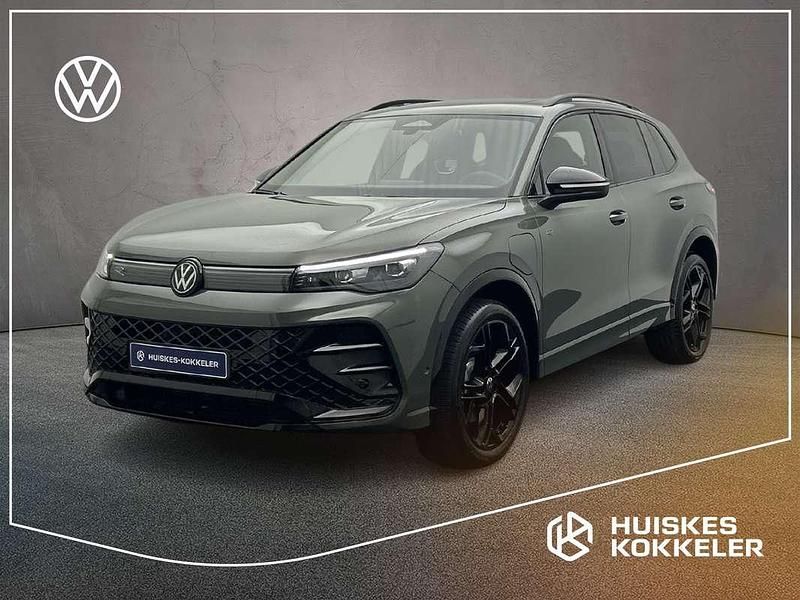 Groen Nieuw 2025 VW Tiguan R-line Edition SUV | € 54.999 (Eerlijke prijs) - Afbeelding 1/4