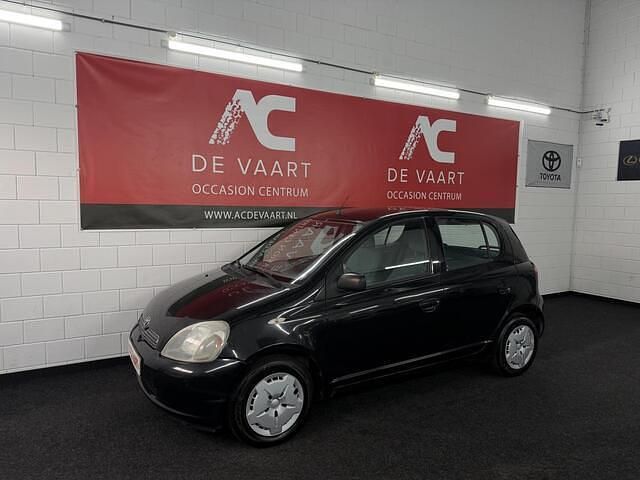 Occasion Toyota Yaris Terra 68 PK (50 kW) 2001 Zwart Hatchback