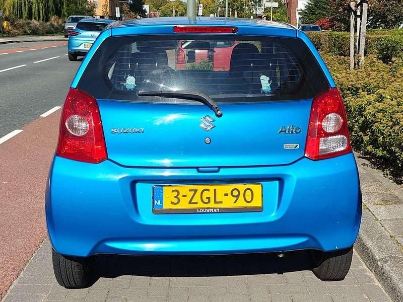 Blauw Gebruikt 2015 Suzuki Alto Hatchback | € 5.000 (Eerlijke prijs) - Afbeelding 1/3