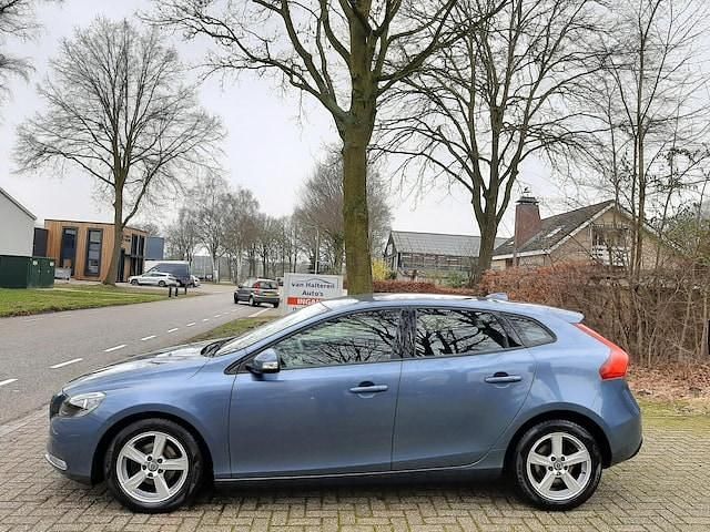 Occasion Volvo V40 Momentum 114 PK (83 kW) 2012 Blauw (metallic) Hatchback