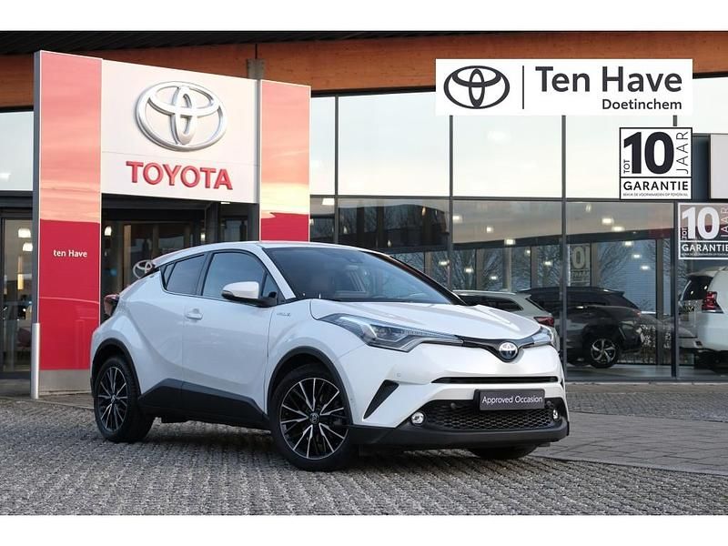 Wit Occasion 2021 Toyota C-HR Executive SUV | € 20.400 (Goede deal) - Afbeelding 1/4