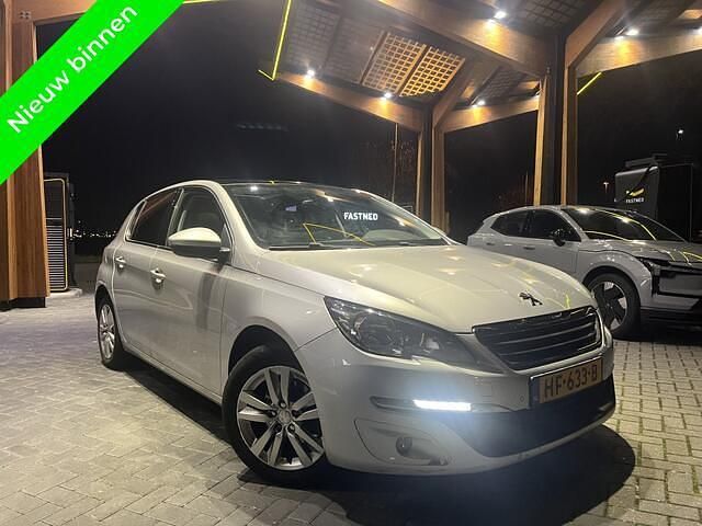 Grijs Gebruikt 2015 Peugeot 308 Hatchback | € 5.999 (Eerlijke prijs) - Afbeelding 1/4