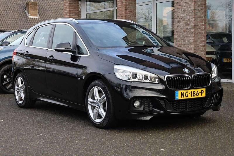 Occasion BMW 218 Active Tourer Executive 136 PK (100 kW) 2017 Zwart MPV
