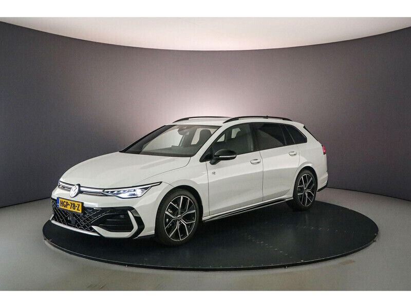 Oryx white Gebruikt 2025 VW Golf VIII Edition Stationwagen | € 41.900 (Duur) - Afbeelding 1/4