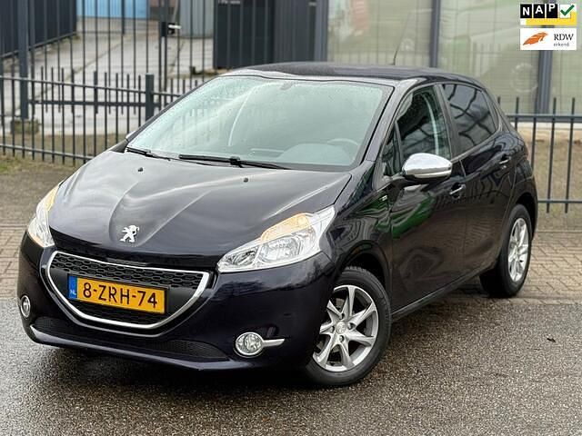 Blauw Occasion 2015 Peugeot 208 Style Hatchback | € 4.250 (Goede deal) - Afbeelding 1/4