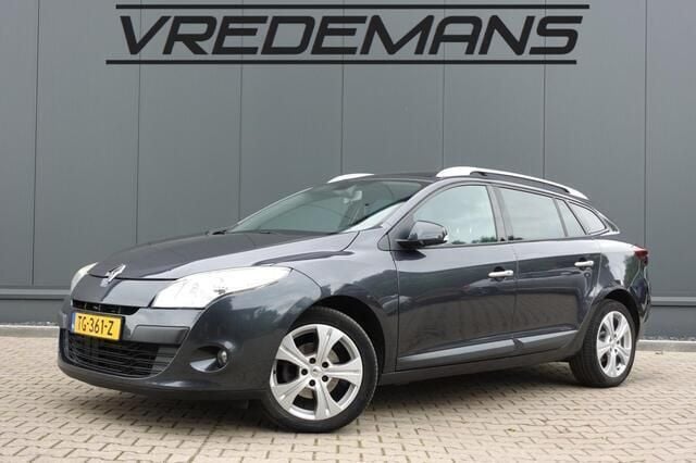 Zwart, metallic lak Gebruikt 2010 Renault Mégane GrandTour Dynamique Stationwagen | € 2.450 (Goede deal) - Afbeelding 1/4