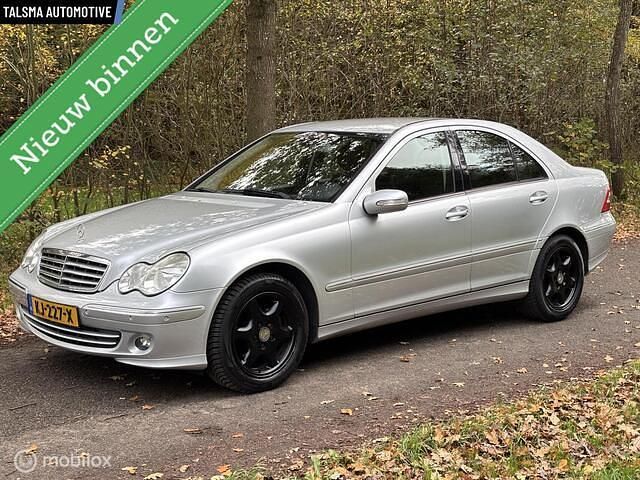 Grijs Gebruikt 2005 Mercedes C180 Elegance Sedan | € 2.950 (Goede deal) - Afbeelding 1/4
