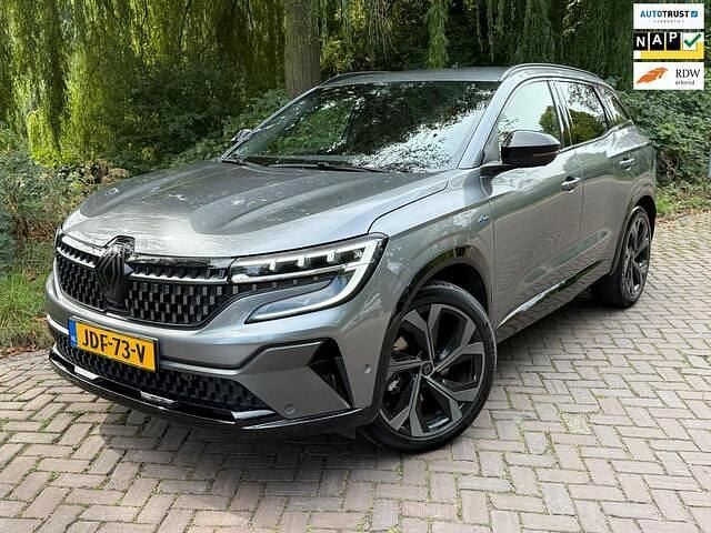 Grijs Gebruikt 2024 Renault Austral Iconic Esprit Alpine SUV | € 32.950 (Eerlijke prijs) - Afbeelding 1/4
