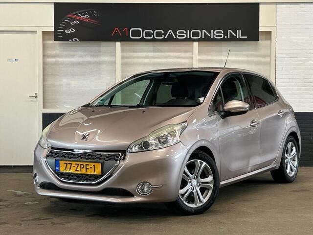 Grijs Gebruikt 2013 Peugeot 208 Allure Hatchback | € 4.495 (Goede deal) - Afbeelding 1/4