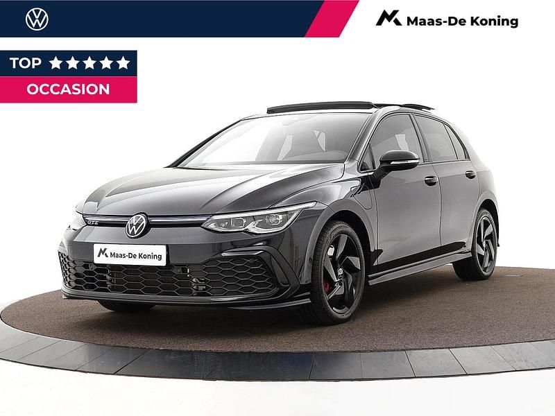Zwart Occasion 2022 VW Golf VIII GTE Hatchback | € 28.940 (Eerlijke prijs) - Afbeelding 1/4