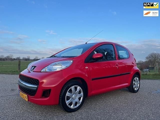 Occasion Peugeot 107 68 PK (50 kW) 2011 Rood Hatchback