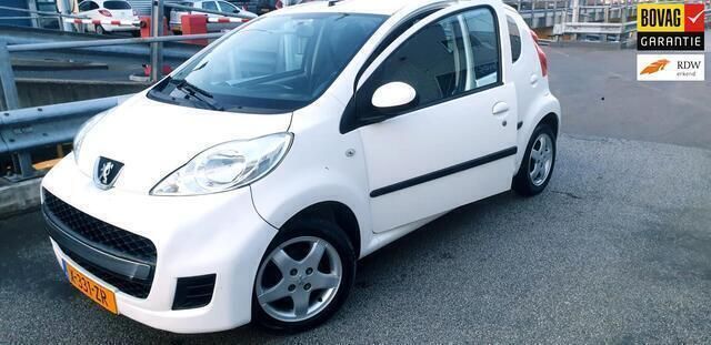Wit Gebruikt 2011 Peugeot 107 Hatchback | € 3.799 (Goede deal) - Afbeelding 1/4