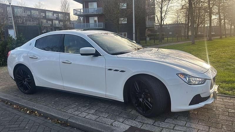 Wit Gebruikt 2014 Maserati Ghibli Sedan | € 15.500 - Afbeelding 1/4