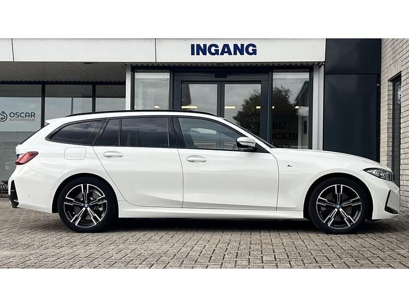 Occasion BMW 330 M Sport 293 PK (215 kW) 2023 Wit Stationwagen