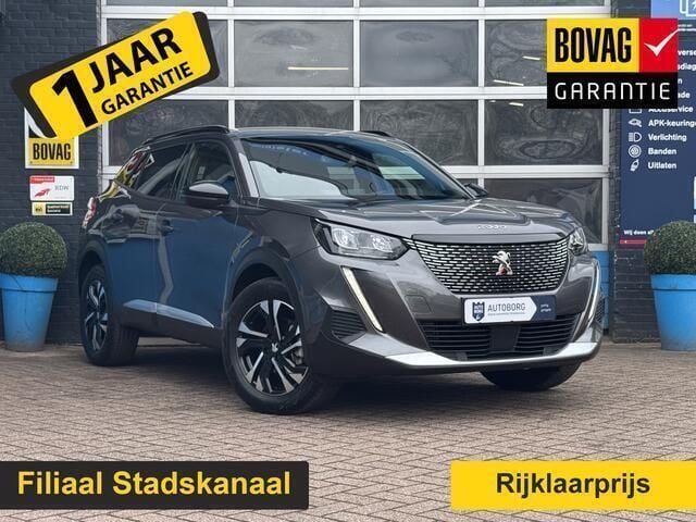 Grijs Gebruikt 2023 Peugeot 2008 Allure SUV | € 23.990 (Goede deal) - Afbeelding 1/4