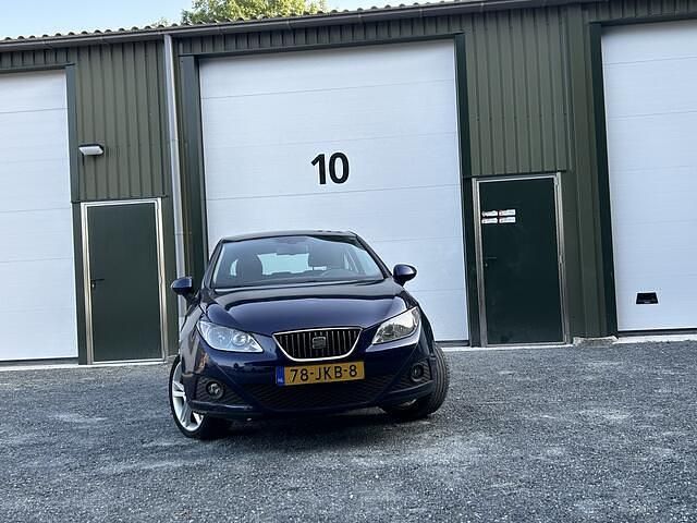 Blauw Gebruikt 2009 Seat Ibiza SC Sport Hatchback | € 2.500 (Eerlijke prijs) - Afbeelding 1/4