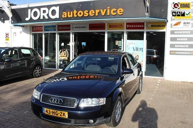 Blauw Gebruikt 2001 Audi A4 Sedan | € 1.690 (Eerlijke prijs) - Afbeelding 1/4