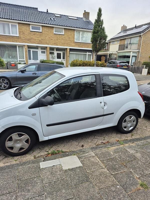 Wit Gebruikt 2009 Renault Twingo Dynamique Hatchback | € 2.250 (Super prijs) - Afbeelding 1/4
