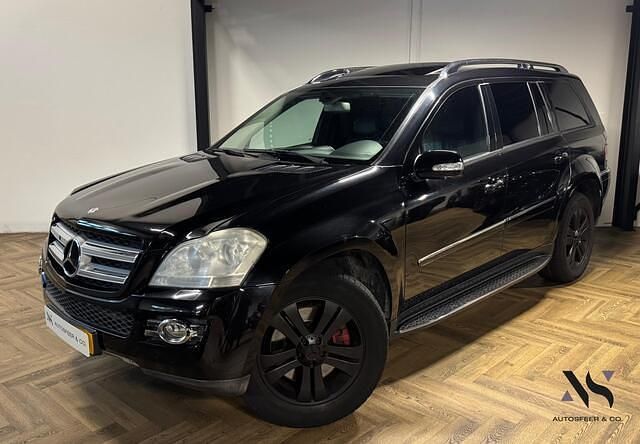 Zwart Gebruikt 2007 Mercedes GL320 SUV | € 6.940 - Afbeelding 1/4