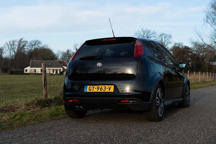 Occasion Abarth Grande Punto 155 PK (114 kW) 2008 Zwart Hatchback