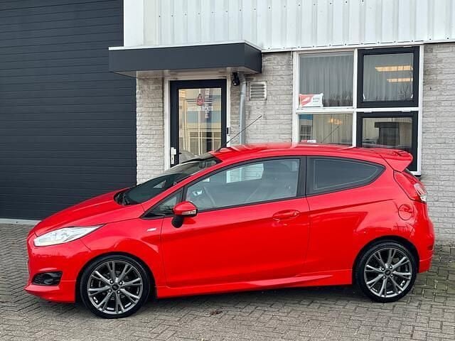 Occasion Ford Fiesta ST-Line 125 PK (91 kW) 2016 Rood Hatchback