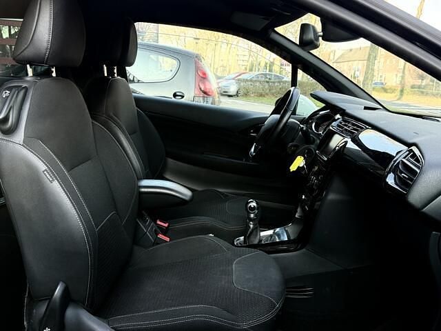 Occasion Citroën DS3 93 PK (68 kW) 2012 Zwart Hatchback