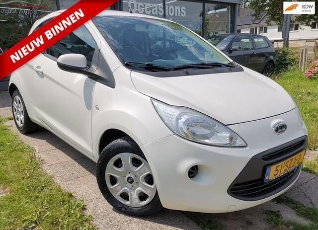 Wit Gebruikt 2012 Ford Ka Cool & Sound Edition Hatchback | € 4.499 (Eerlijke prijs) - Afbeelding 1/4
