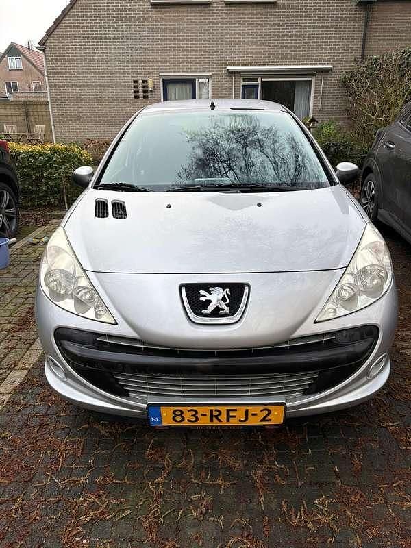 Occasion Peugeot 206 73 PK (53 kW) 2011 Grijs Hatchback