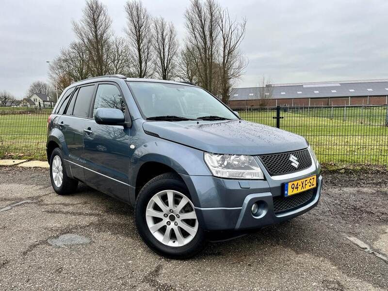Grijs Gebruikt 2007 Suzuki Grand Vitara SUV | € 5.500 (Eerlijke prijs) - Afbeelding 1/4