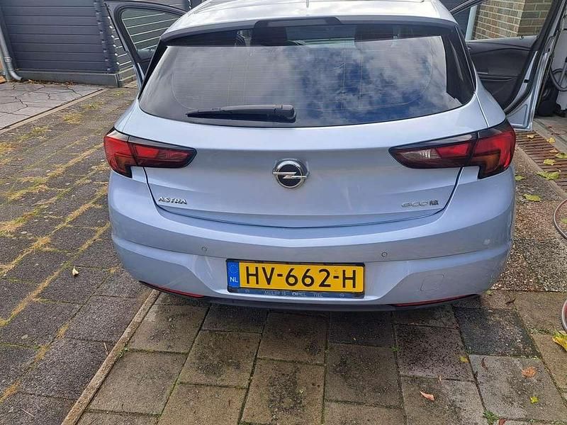 Gebruikt 2016 Opel Astra Business Sedan | € 7.450 (Iets duurder) - Afbeelding 1/4